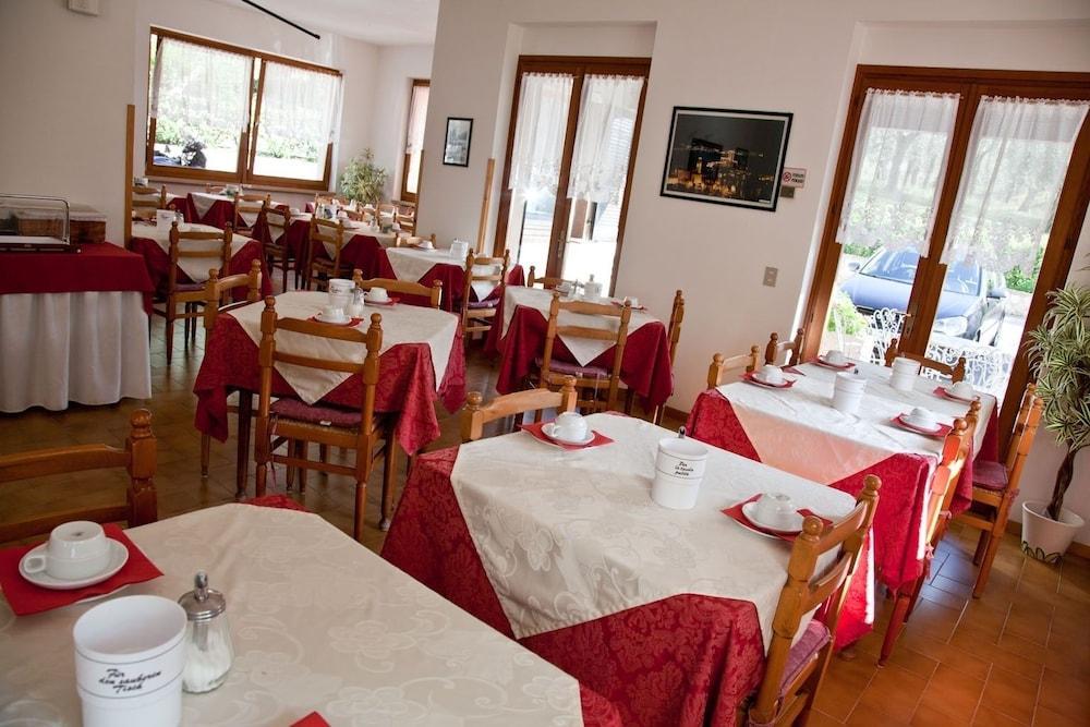 Hotel San Carlo Malcesine Dış mekan fotoğraf